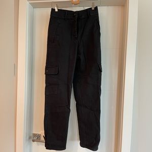 Aritzia Wilfred Free black cargo pant